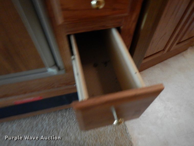 image for item FR9060 2000 Knight Monaco  RV