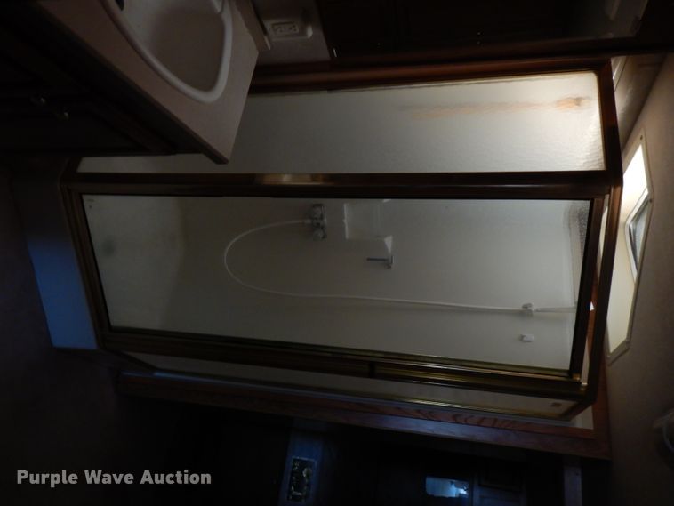 image for item FR9060 2000 Knight Monaco  RV