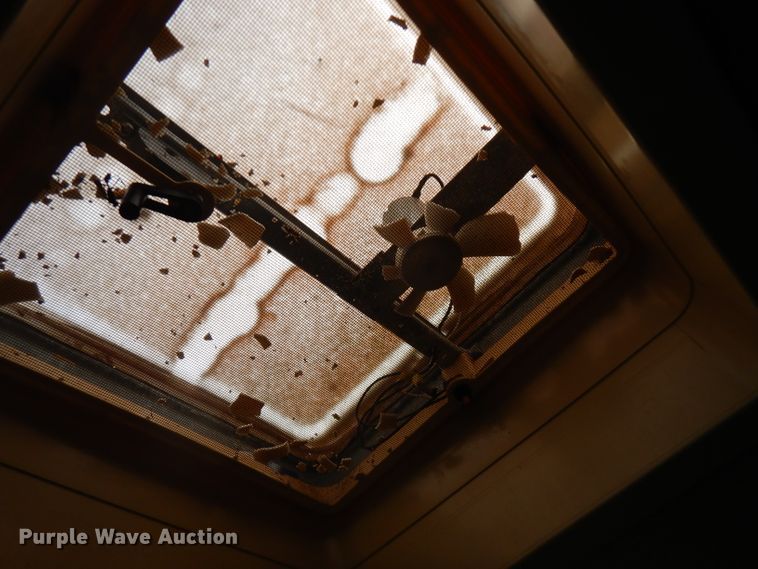 image for item FR9060 2000 Knight Monaco  RV