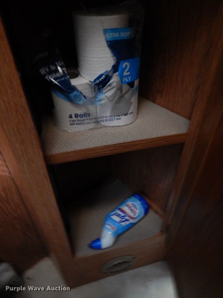 image for item FR9060 2000 Knight Monaco  RV