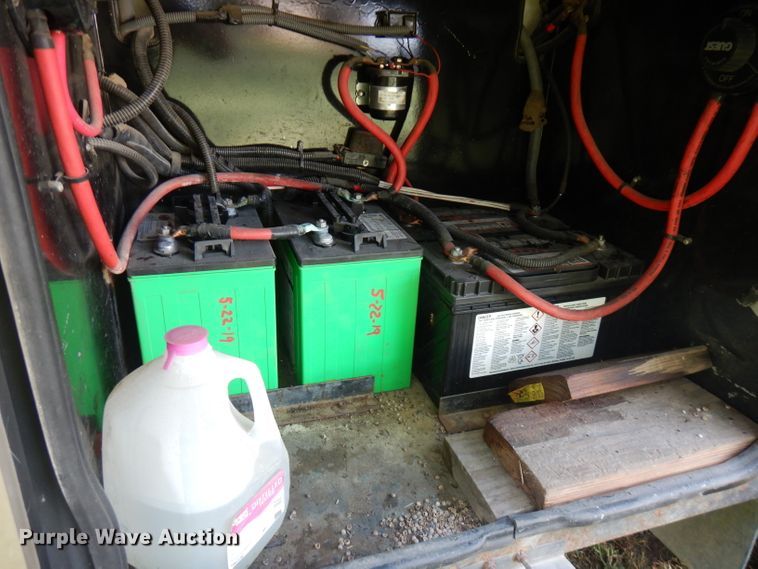 image for item FR9060 2000 Knight Monaco  RV