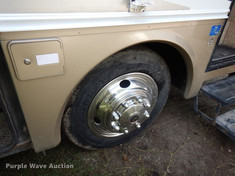 image for item FR9060 2000 Knight Monaco  RV