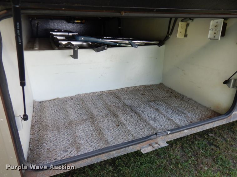 image for item FR9060 2000 Knight Monaco  RV