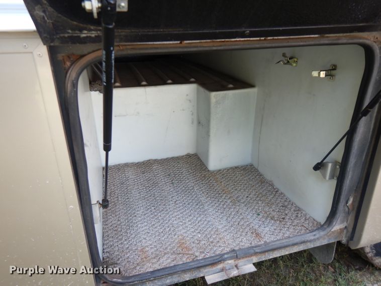 image for item FR9060 2000 Knight Monaco  RV