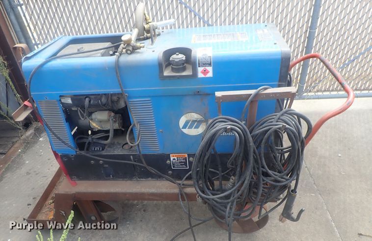 image for item GL9373 Miller Trailblazer 301G welder/generator