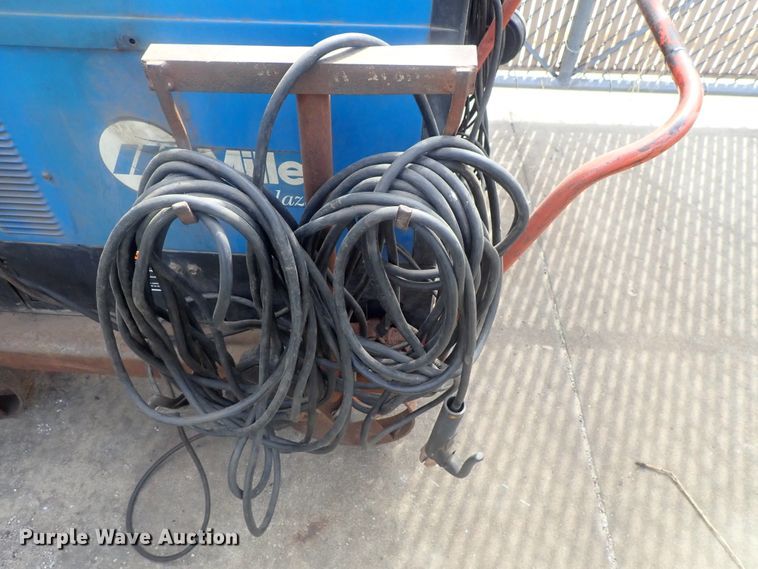 image for item GL9373 Miller Trailblazer 301G welder/generator