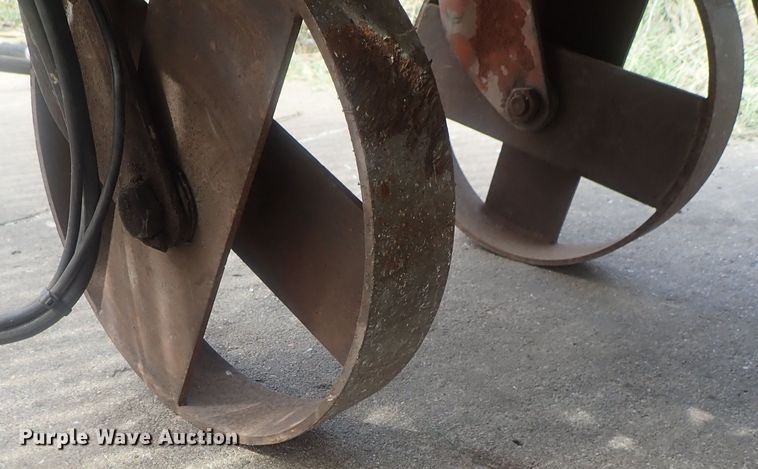 image for item GL9373 Miller Trailblazer 301G welder/generator