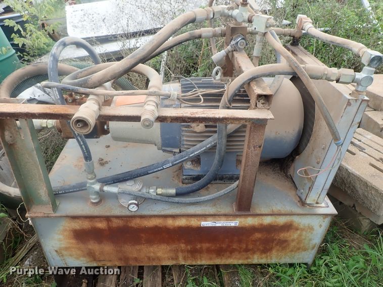 image for item GL9374 Parker hydraulic pump