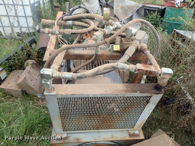 image for item GL9374 Parker hydraulic pump