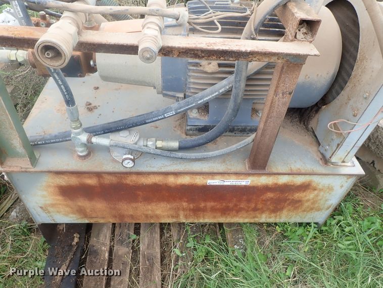 image for item GL9374 Parker hydraulic pump