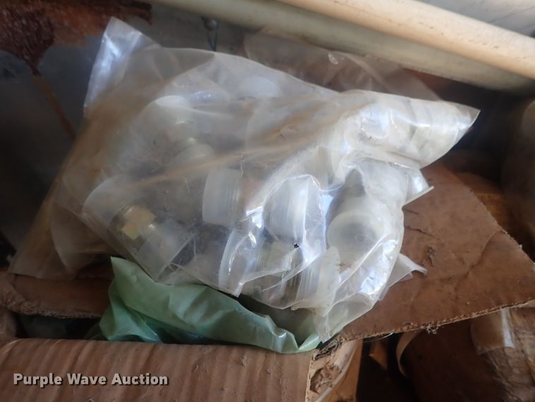 image for item GL9435 Truck parts and accessories