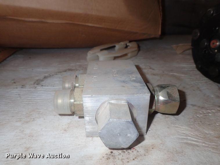 image for item GL9435 Truck parts and accessories