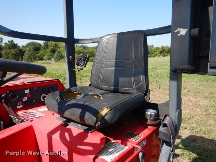 image for item GM9118 2006 Moffett M5500  piggyback forklift