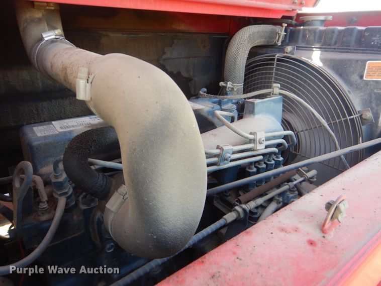 image for item GM9118 2006 Moffett M5500  piggyback forklift