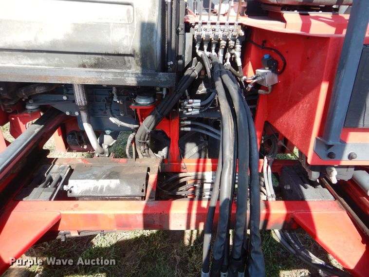 image for item GM9118 2006 Moffett M5500  piggyback forklift