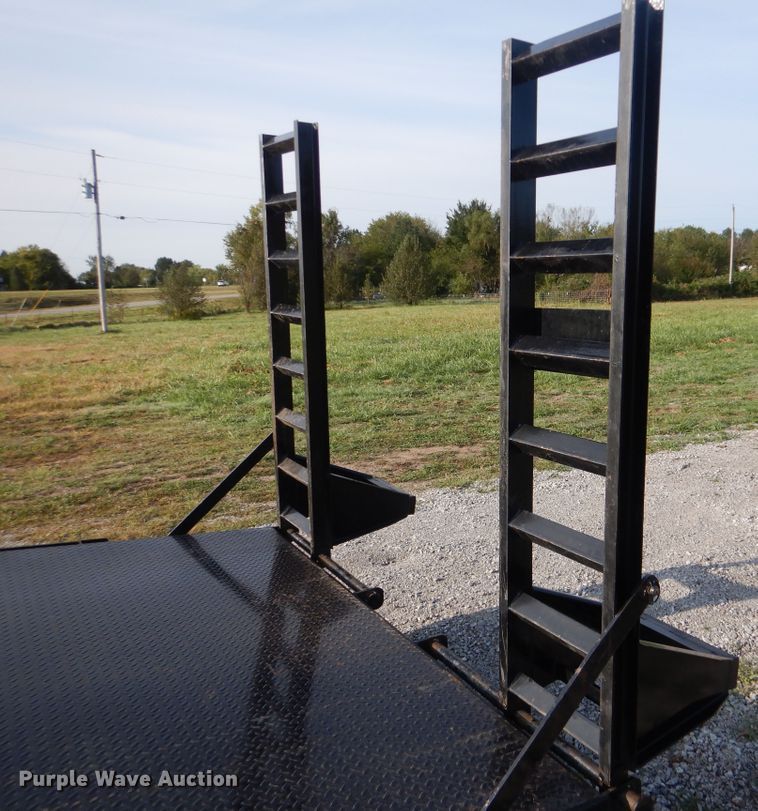 image for item GM9138 2019 Starlite Trailers 82-H248CRGNDV equipment trailer