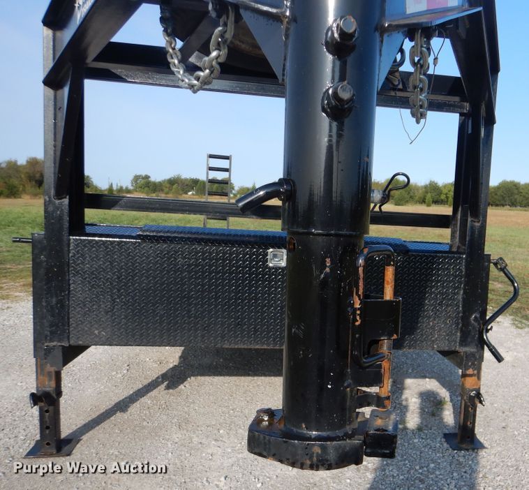 image for item GM9138 2019 Starlite Trailers 82-H248CRGNDV equipment trailer