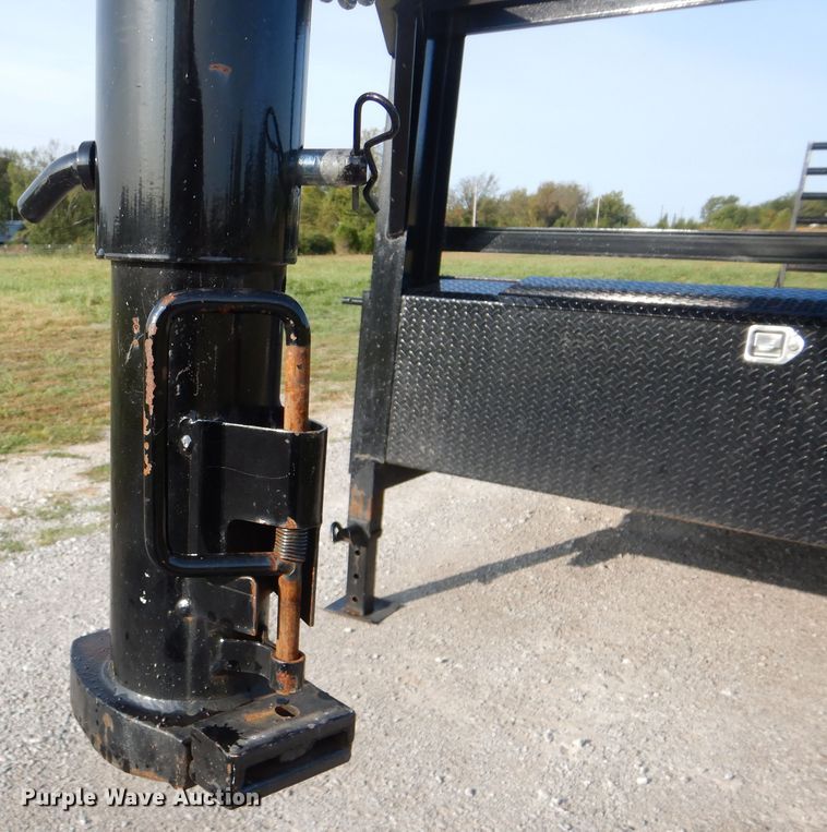 image for item GM9138 2019 Starlite Trailers 82-H248CRGNDV equipment trailer