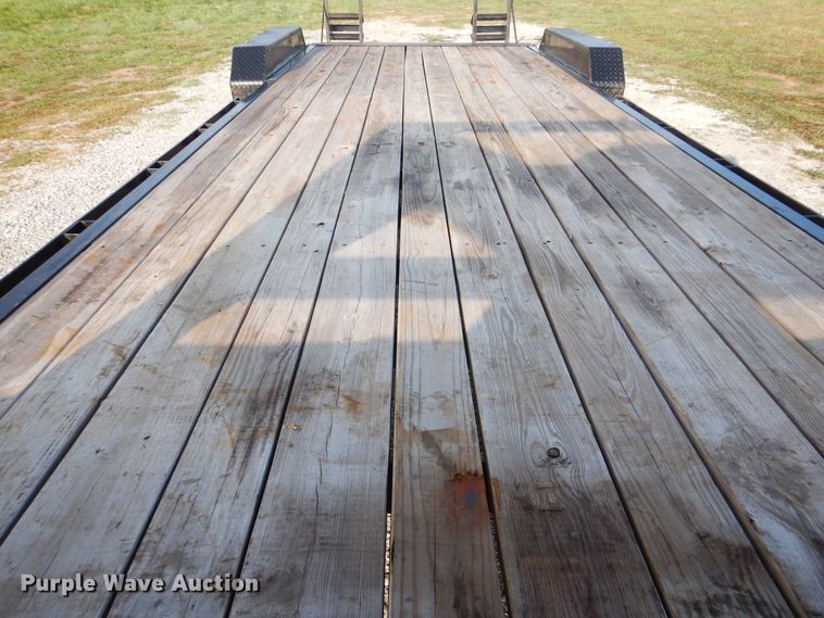 image for item GM9138 2019 Starlite Trailers 82-H248CRGNDV equipment trailer