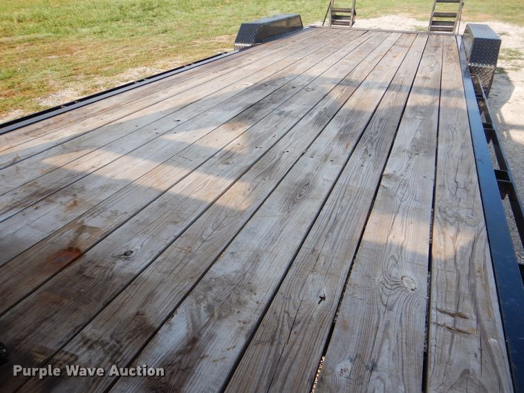 image for item GM9138 2019 Starlite Trailers 82-H248CRGNDV equipment trailer