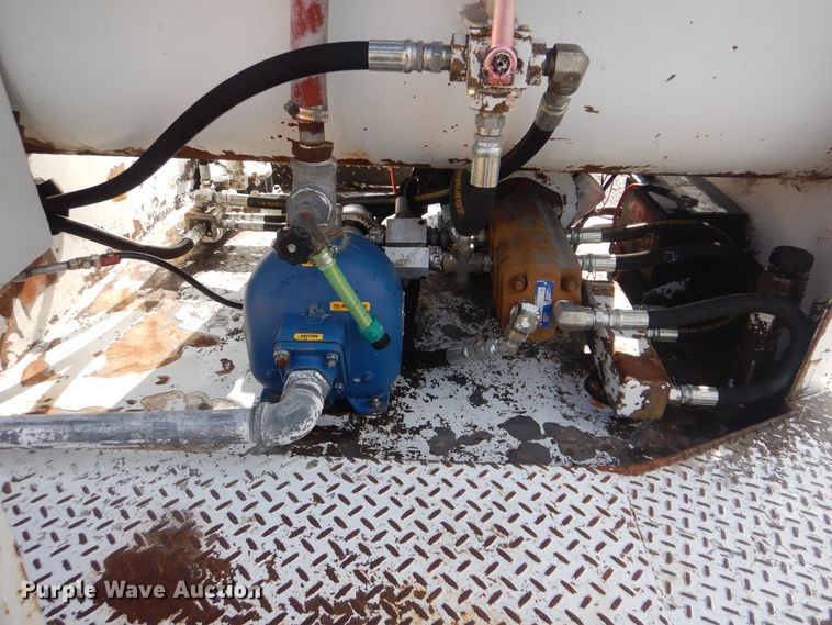 image for item GM9165 Concrete pump