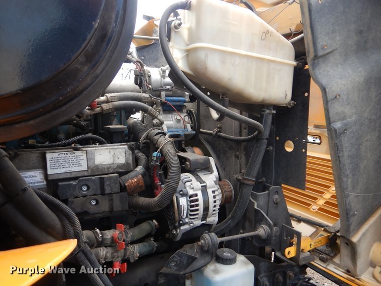 image for item GM9174 2002 International 3800  school bus