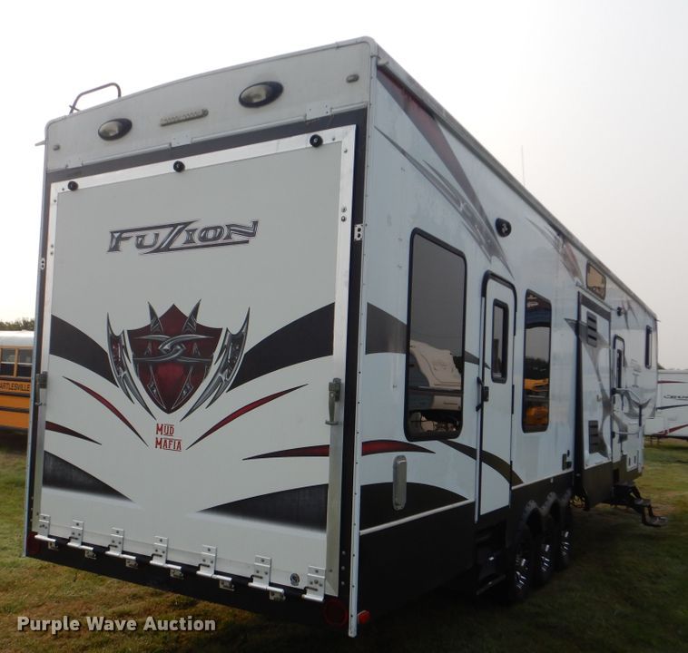 image for item GM9176 2013 Keystone Fuzion  camper