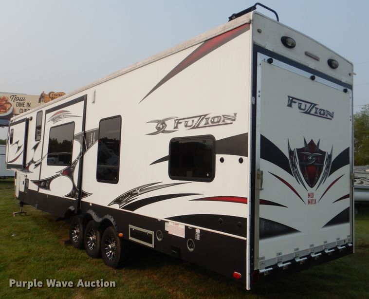 image for item GM9176 2013 Keystone Fuzion  camper