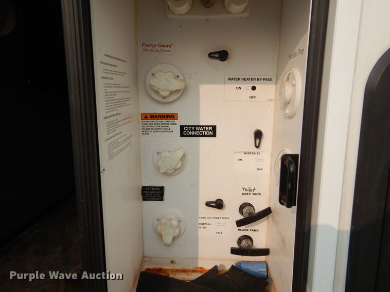 image for item GM9176 2013 Keystone Fuzion  camper