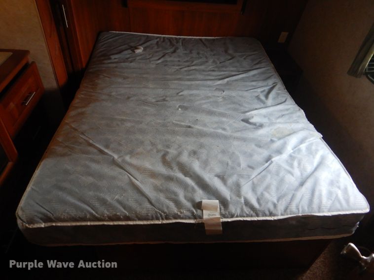 image for item GM9176 2013 Keystone Fuzion  camper