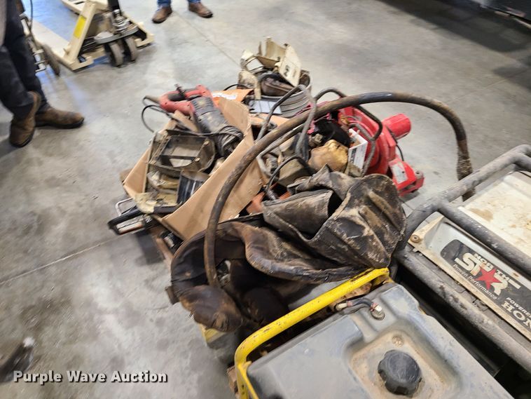 image for item GO9336 Tools