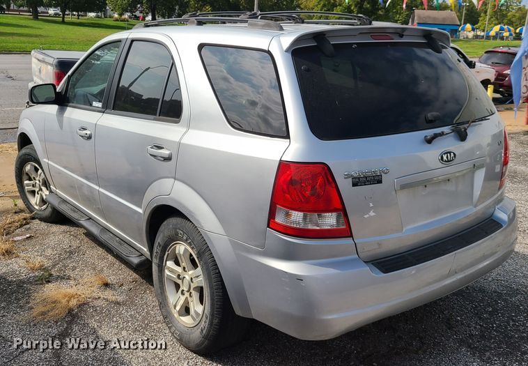image for item GO9417 2006 Kia Sorento LX SUV