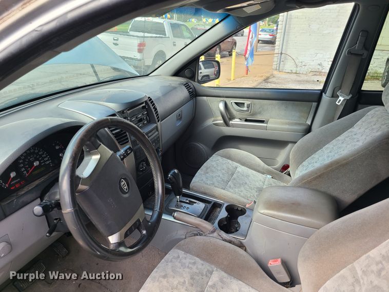 image for item GO9417 2006 Kia Sorento LX SUV