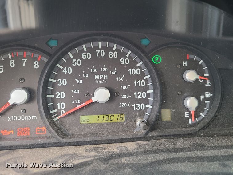 image for item GO9417 2006 Kia Sorento LX SUV