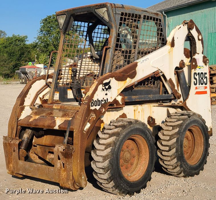 image for item GO9434 2005 Bobcat S185  skid steer loader