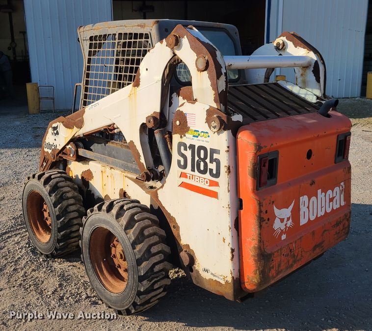 image for item GO9434 2005 Bobcat S185  skid steer loader
