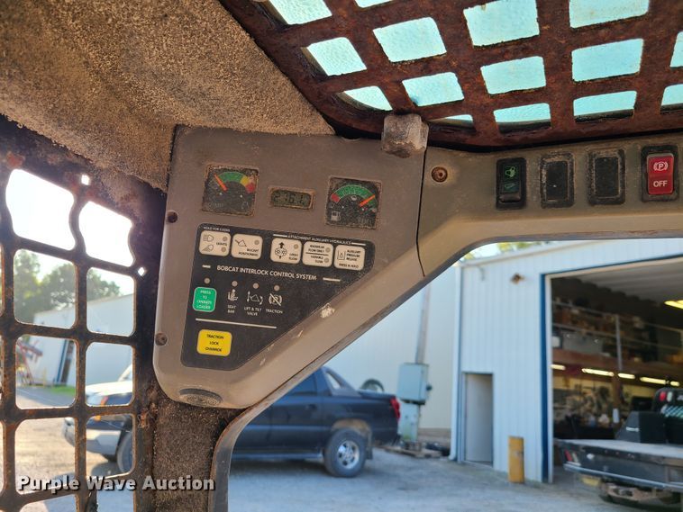 image for item GO9434 2005 Bobcat S185  skid steer loader