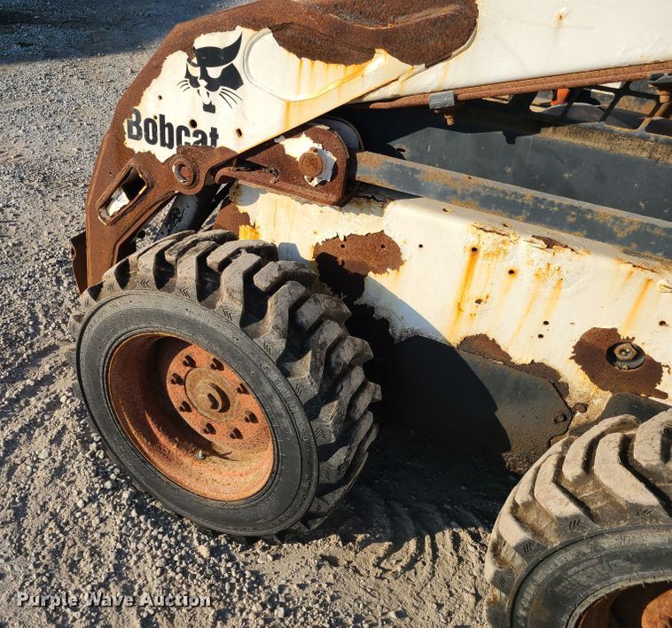 image for item GO9434 2005 Bobcat S185  skid steer loader
