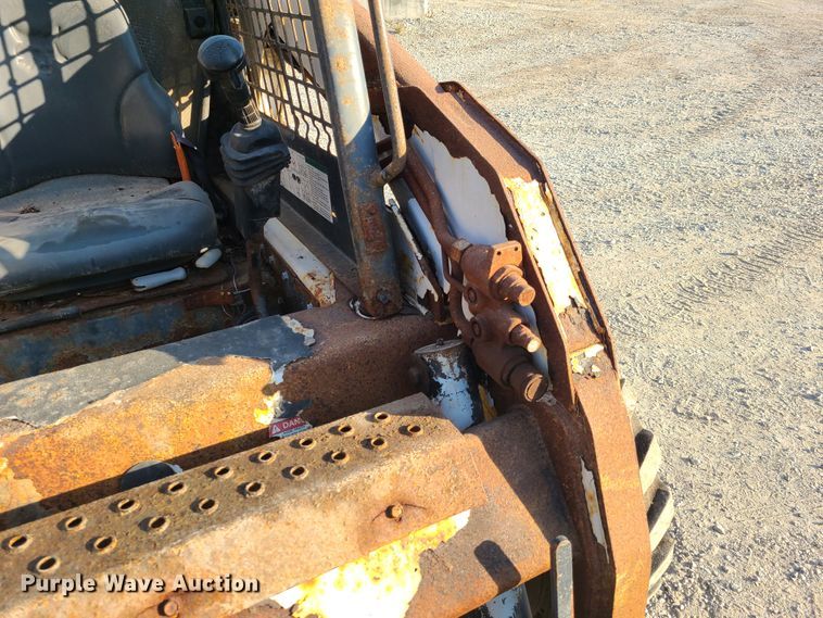 image for item GO9434 2005 Bobcat S185  skid steer loader