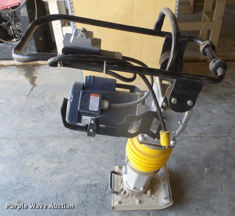 image for item GR9267 Concrete equipment