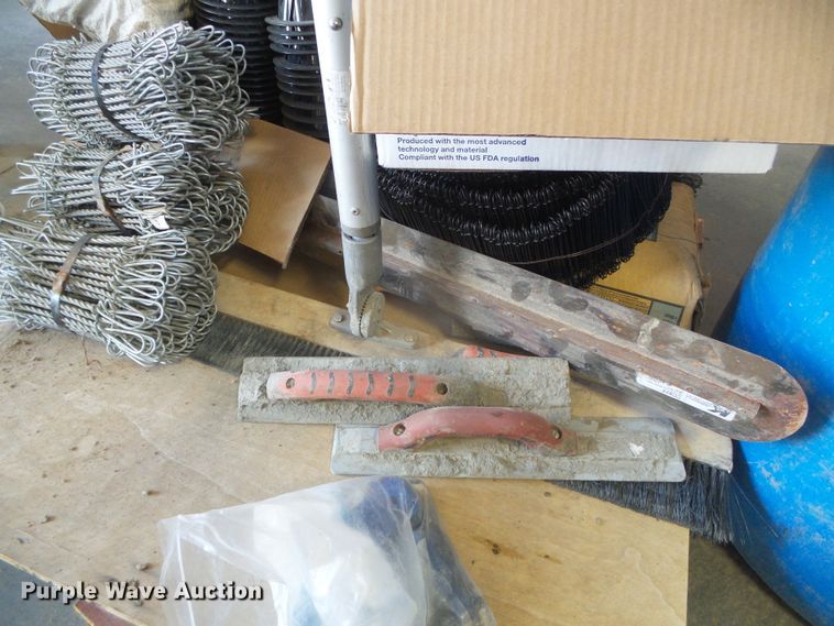 image for item GR9267 Concrete equipment