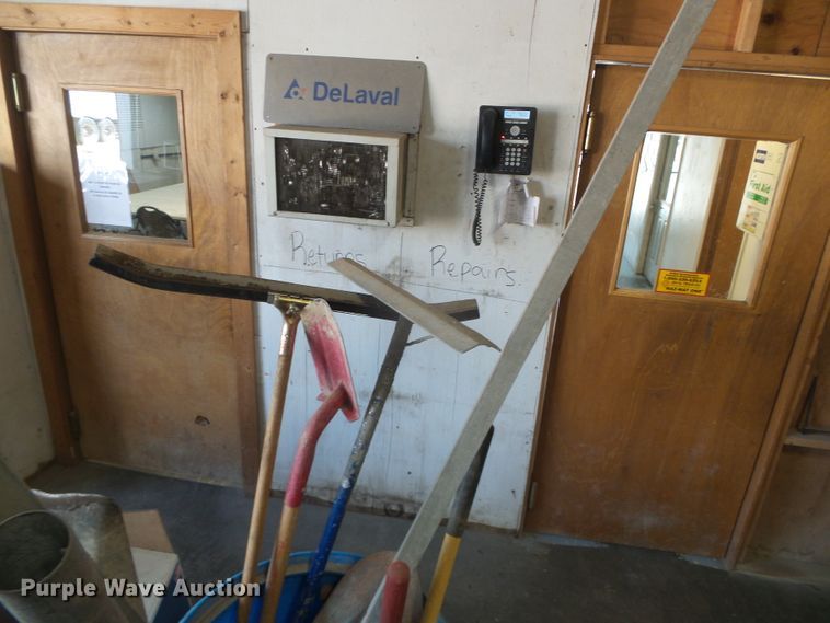 image for item GR9267 Concrete equipment