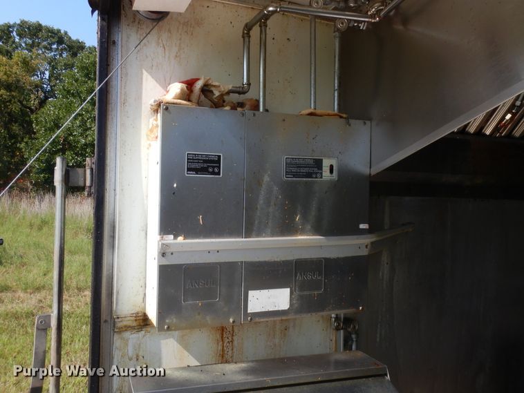 image for item HB9419 2012 Southwest concession trailer