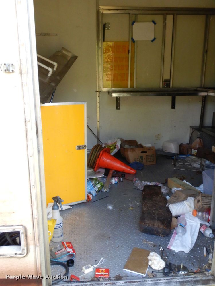 image for item HB9419 2012 Southwest concession trailer