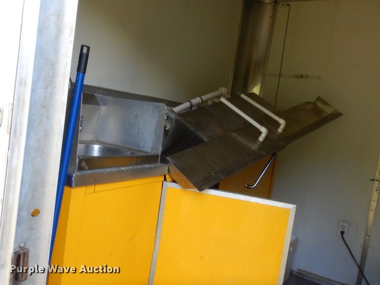 image for item HB9419 2012 Southwest concession trailer