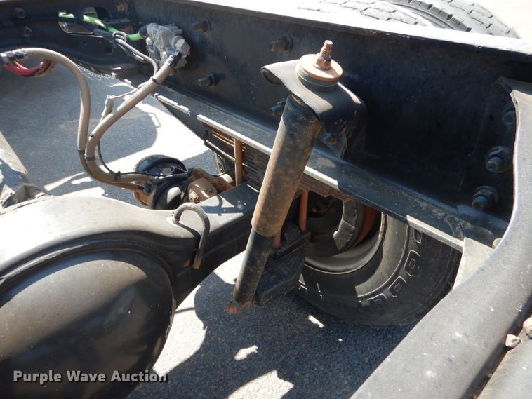 image for item HC9117 2013 Ford F750 Super Duty  truck cab and chassis