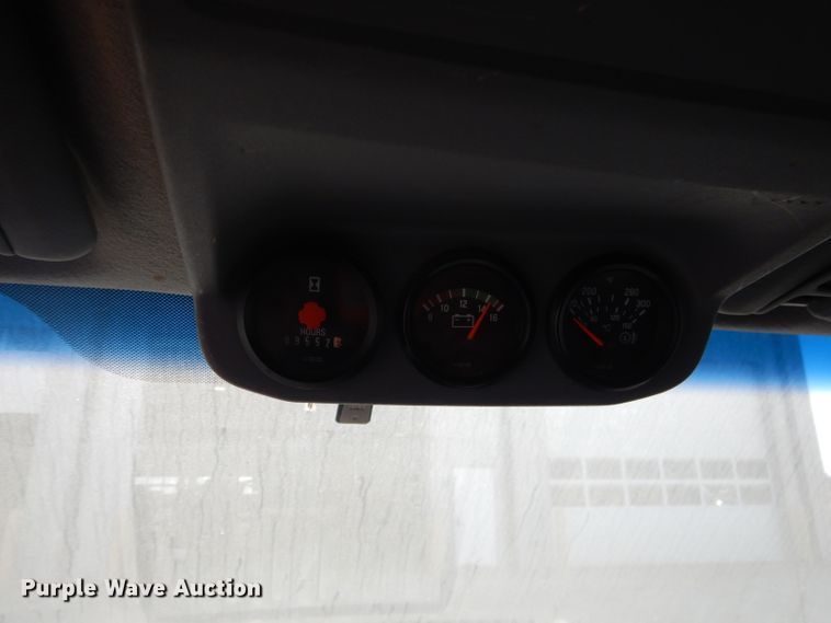 image for item HC9117 2013 Ford F750 Super Duty  truck cab and chassis