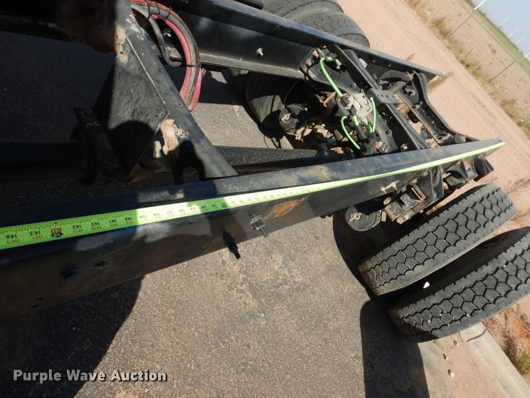 image for item HC9117 2013 Ford F750 Super Duty  truck cab and chassis