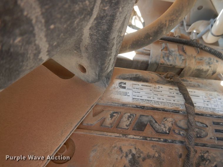 image for item HC9118 2007 Ford F650 Super Duty  utility truck with crane