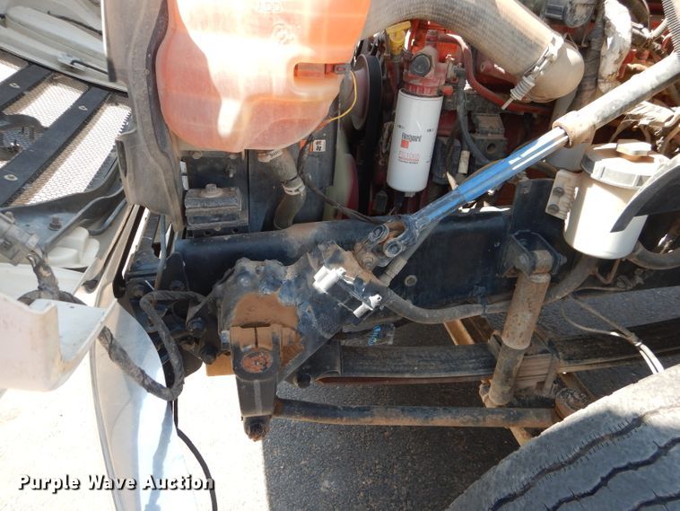 image for item HC9119 2011 Ford F750 Super Duty  truck cab and chassis